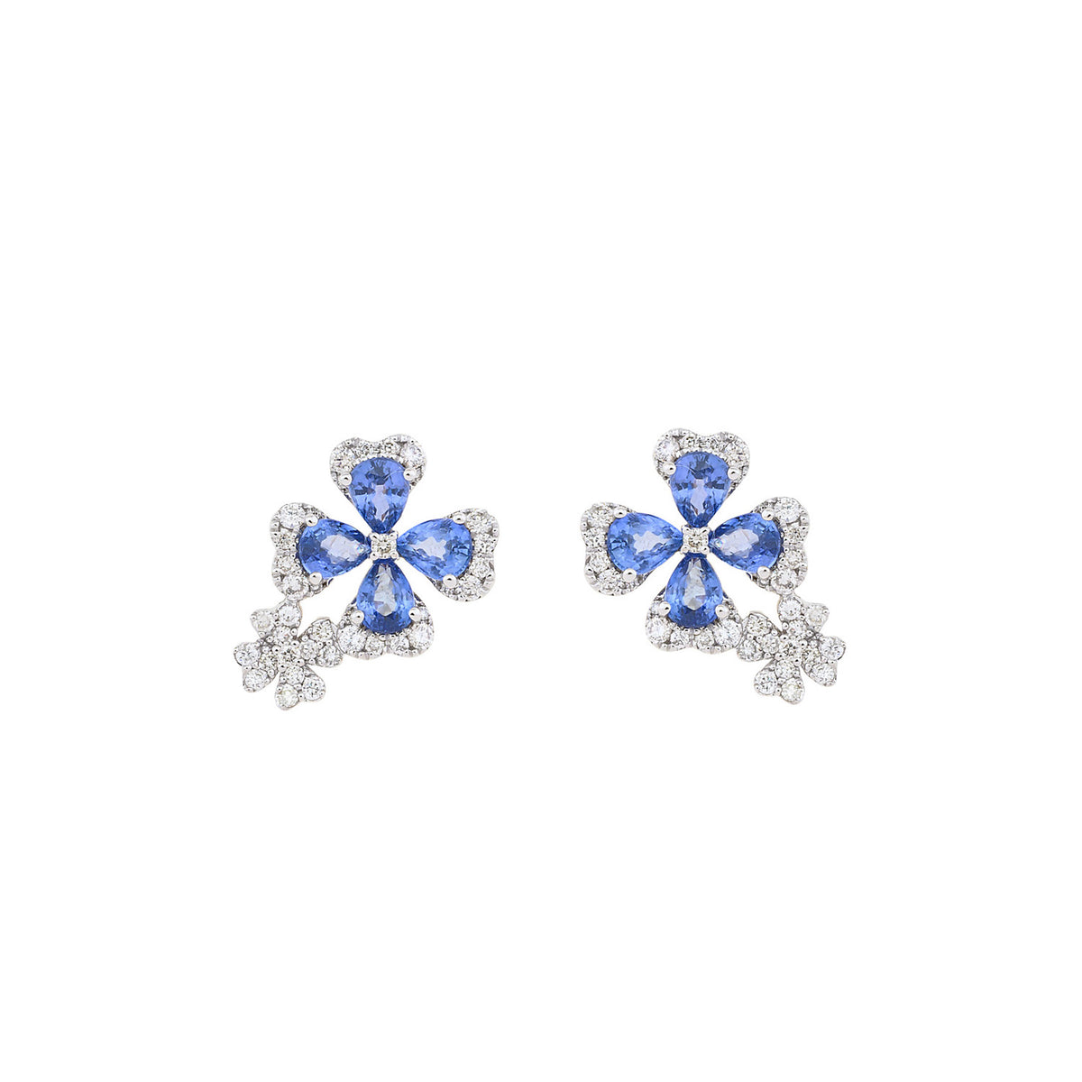 Diamond Earrings. Earring for Gift. Stud Earring. Anatol. Gift. Anatol Jewelry. Fine Jewelry. Four leaf clover earrings. Lucky earring.