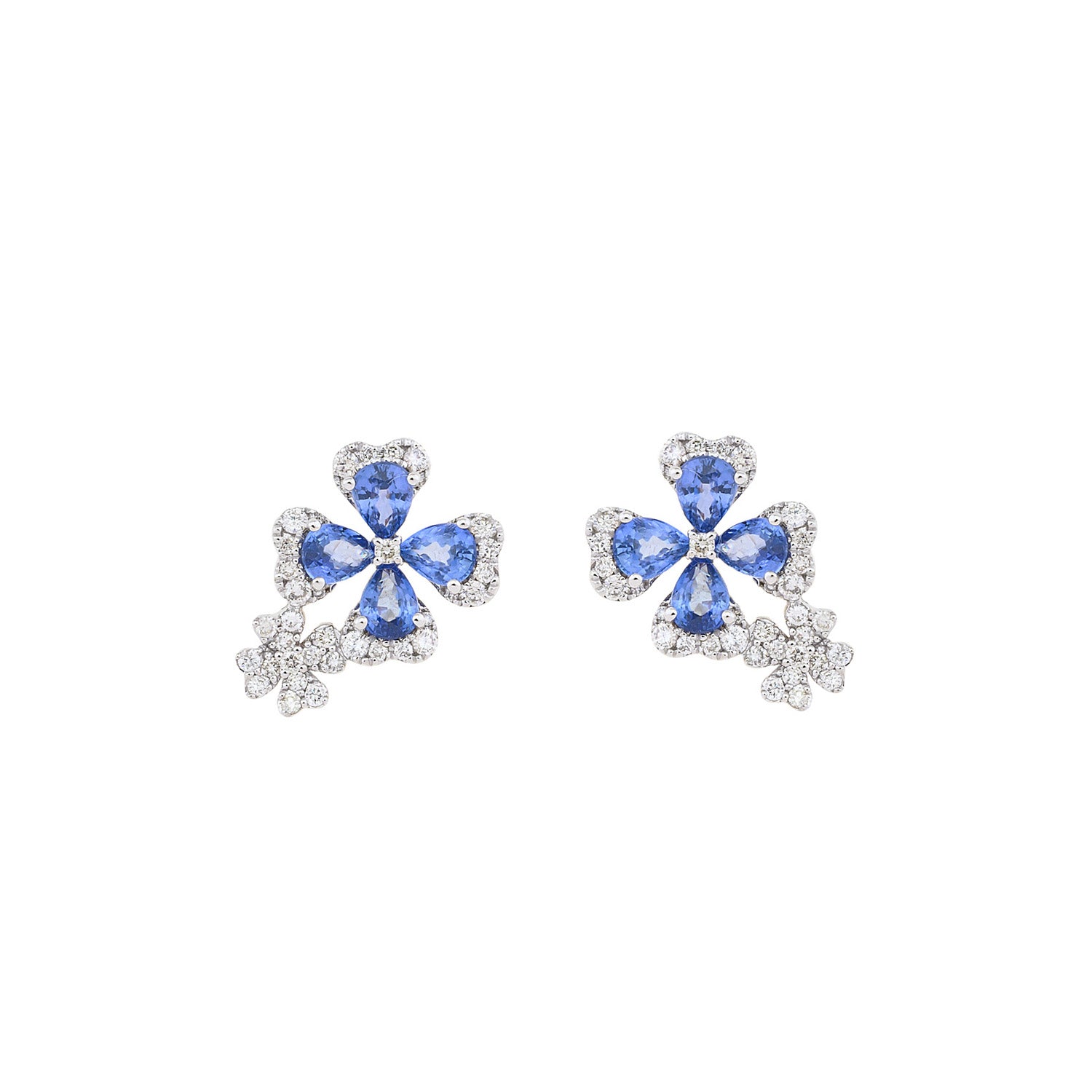 Diamond Earrings. Earring for Gift. Stud Earring. Anatol. Gift. Anatol Jewelry. Fine Jewelry. Four leaf clover earrings. Lucky earring.