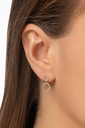 Diamond Earrings. Earring for Gift. Stud Earring. Anatol. Gift. Everyday earring. Easy to wear earring. Sparkly earring. Anatol Jewelry. Fine Jewelry. Golden Hall. Kifissia. Χρυσό σκουλαρίκι. Σκουλαρίκι καρφωτό. Σκουλαρίκι με διαμάντια. Χρυσά κοσμήματα. Κοσμήματα Κηφισιά. Σκουλαρίκι με μπριγιάν.