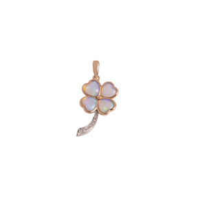 Diamond Pendants. Heart Pendants. Pendant Gift. Charm Gift. Anatol Jewelry. Fine Jewelry. Golden Hall. Kifissia. Athens. Χρυσά κοσμήματα. Κοσμήματα με διαμάντια. Καρδιά κόσμημα. Μοτίφ καρδιά. Καρδιά για δώρο κόσμημα. Κοσμήματα Κηφισιά. Αθήνα. Four leaf clover pendant. Lucky pendant. Opal pendant.