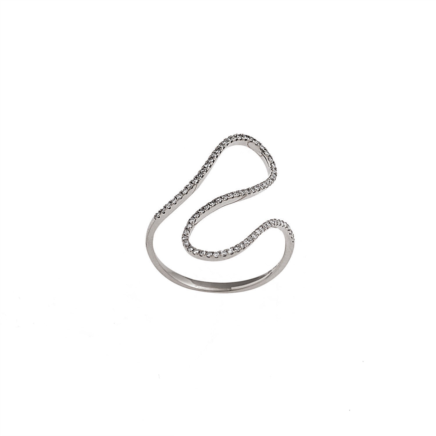 Gold and diamond ring. Diamond lines ring. Diamond ring. Ring for gift. Fine Jewelry. Anatol. Kifissia. Golden Hall. Κοσμήματα δαχτυλίδι. Δαχτυλίδι με διαμάντια. Κοσμήματα Κηφισιά. Δαχτυλίδι χρυσό. Κόσμημα δώρο. Athens.