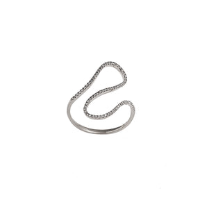 Gold and diamond ring. Diamond lines ring. Diamond ring. Ring for gift. Fine Jewelry. Anatol. Kifissia. Golden Hall. Κοσμήματα δαχτυλίδι. Δαχτυλίδι με διαμάντια. Κοσμήματα Κηφισιά. Δαχτυλίδι χρυσό. Κόσμημα δώρο. Athens.